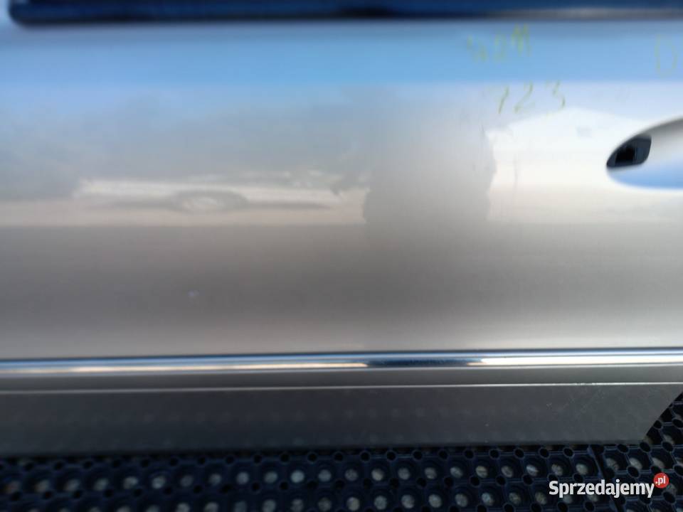 MERCEDES W211 723 DRZWI PRZÓD LEWY LEWE Słowikowo