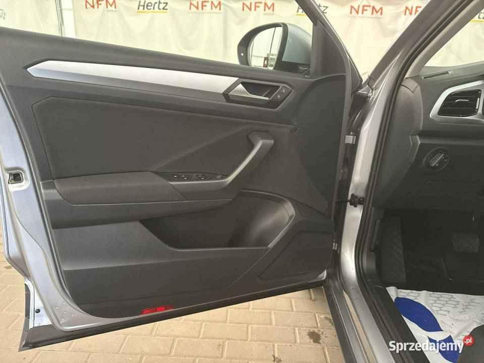 Volkswagen TRoc 15 eTSI EVO DSG 150 Life Salon wspomaganie kierownicy sprzedam