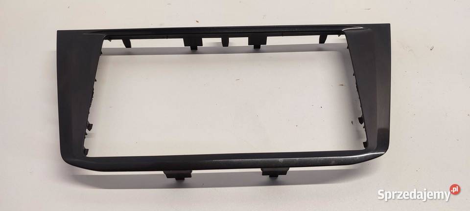 VW TIGUAN II RAMKA RADIA NAWIGACJI 5NA858071D osobowe