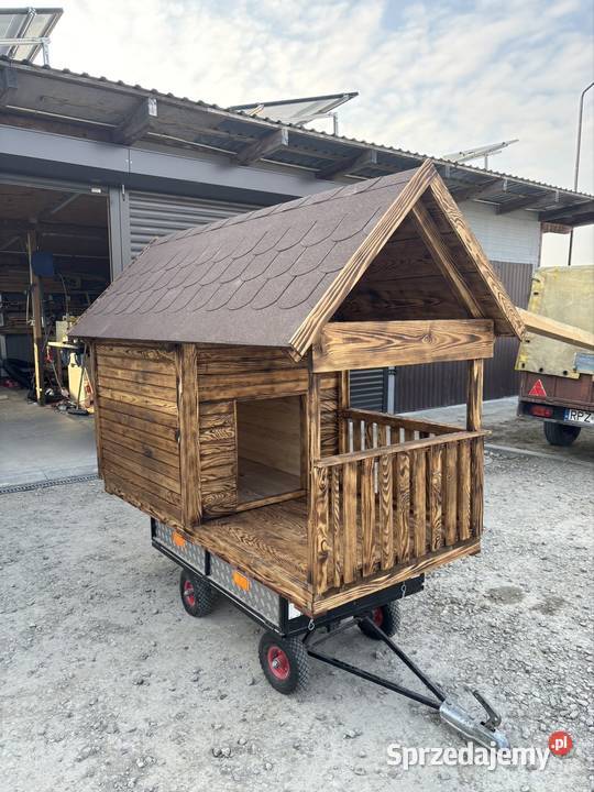 Duża buda psa Jagiełła