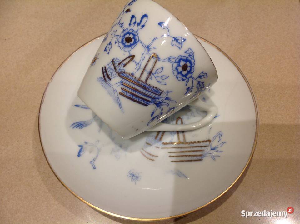 Mała Filiżanka z Podstawkiem Stara Porcelana