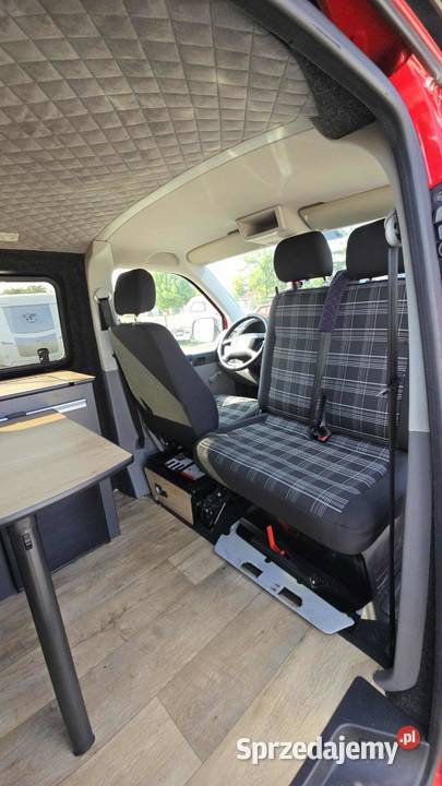 Volkswagen T5 kamper Pozostałe Bedlno