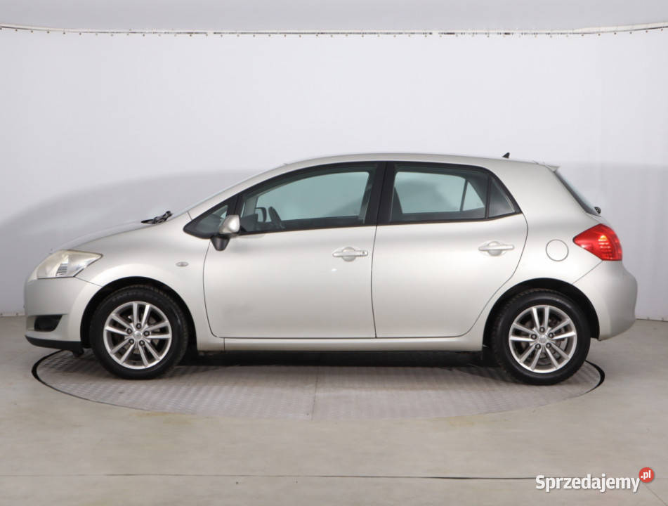 Toyota Auris 16 Valvematic radio