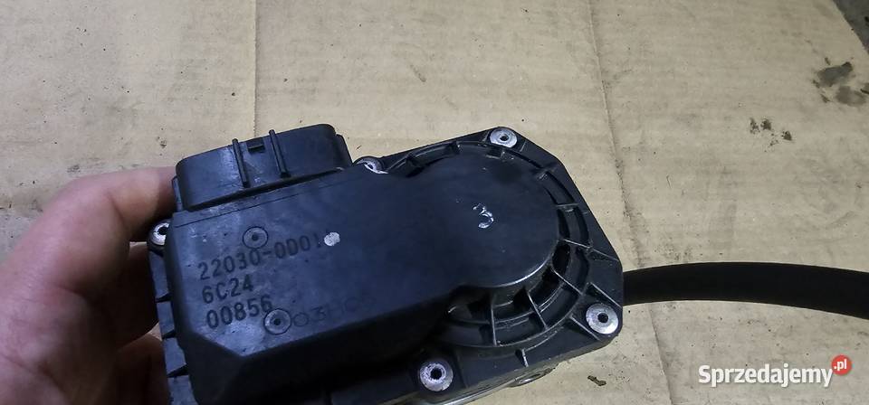 Przepustnica Toyota Avensis II T25 220300D011 18 Lisewo Kościelne