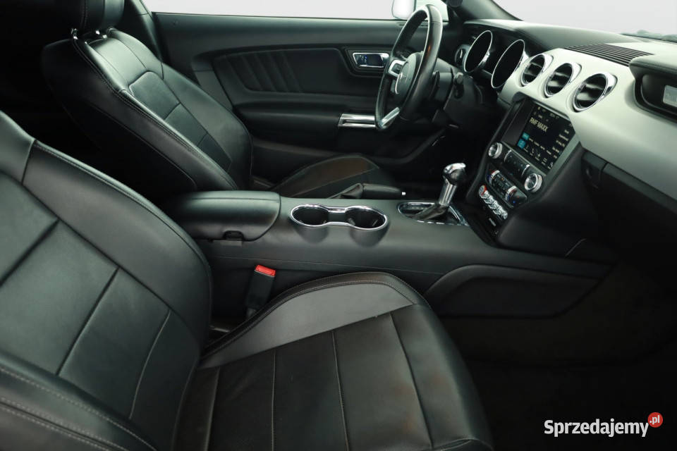 Ford Mustang 23 EcoBoost Rok produkcji 2017 Piaseczno