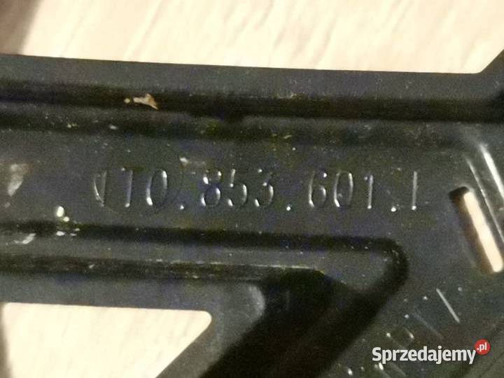 VW TOURAN 1115 PODSTAWA EMBLEMATU PRZÓD Emblematy