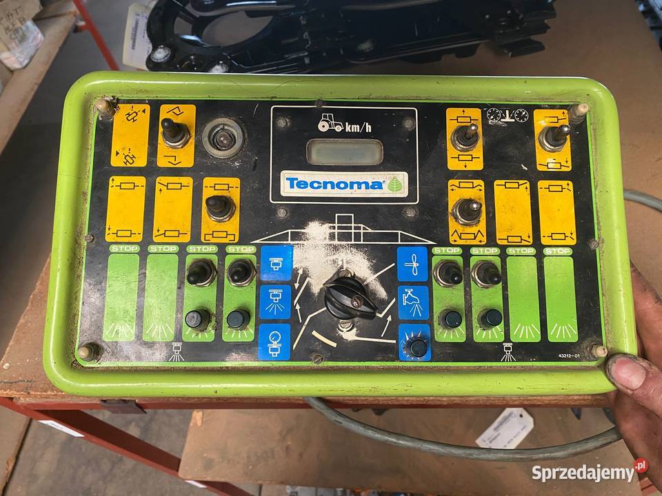 Opryskiwacz TECNOMA 1600L 15867 uszkodzony Opole