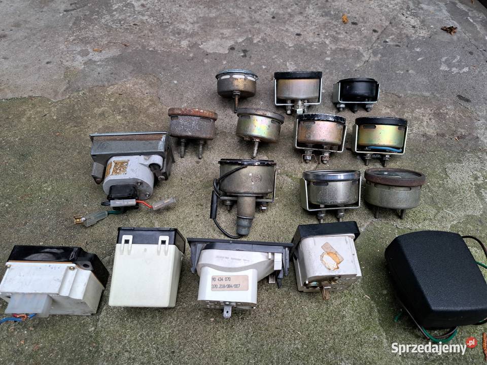 Zegary Fiat 125p 126p Opel Mercedes osobowe Liczniki i zegary Leszno sprzedam