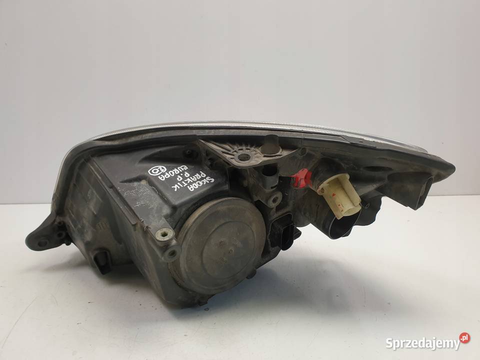 LAMPA PRAWA Skoda Praktik Roomster Fabia II Chełm