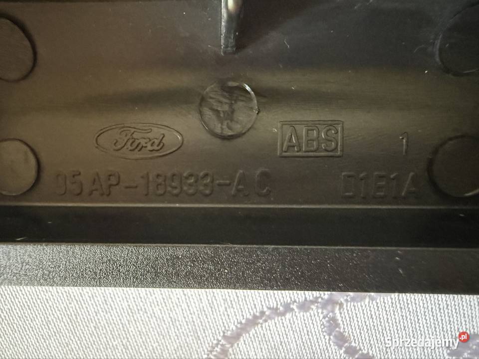 Ramka Osłonka Radia FORD Fiesta Escort Orion sprzedam