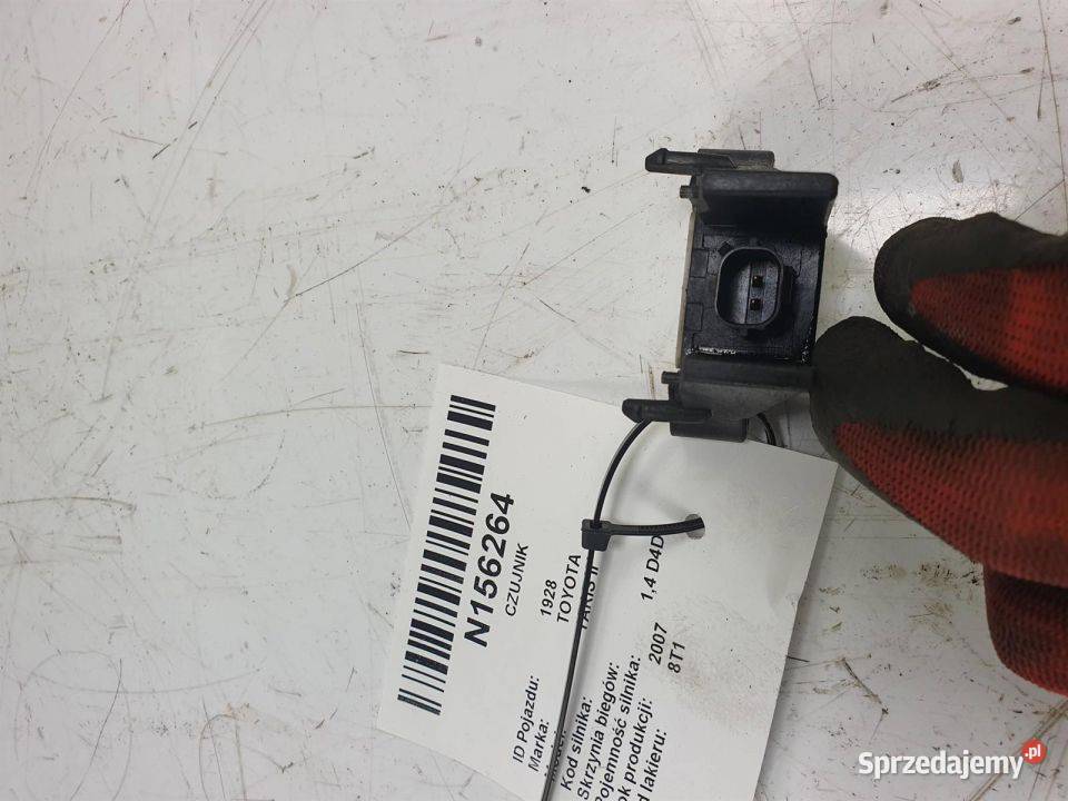 CZUJNIK TOYOTA YARIS II 891730D020 osobowe sprzedam