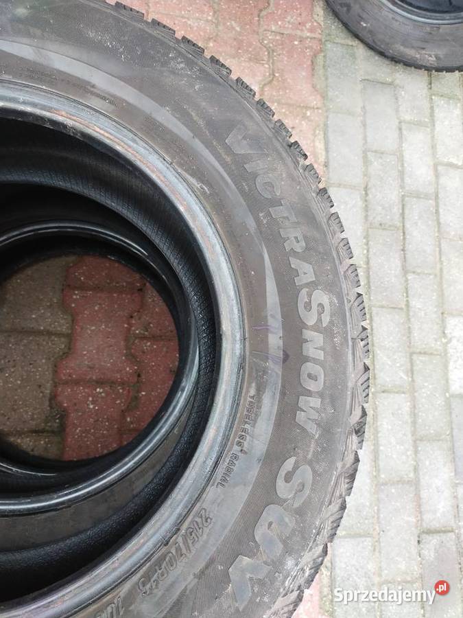 Opony zimowe 21570R16 zima Police sprzedam