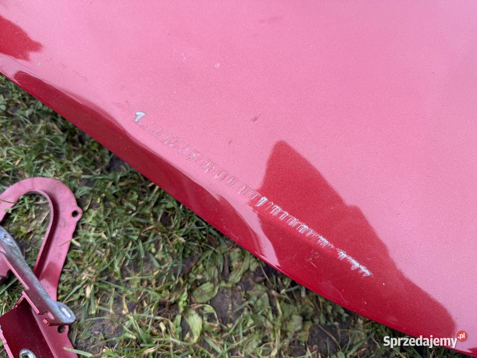 Maska Peugeot 2008 2018 uszkodzona Kamyk