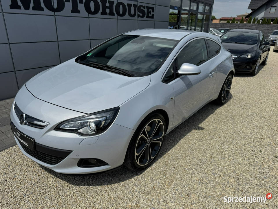 Opel Astra GTC 14 Innovation xenon 94 przebieg J czujnik zmierzchu Astra śląskie
