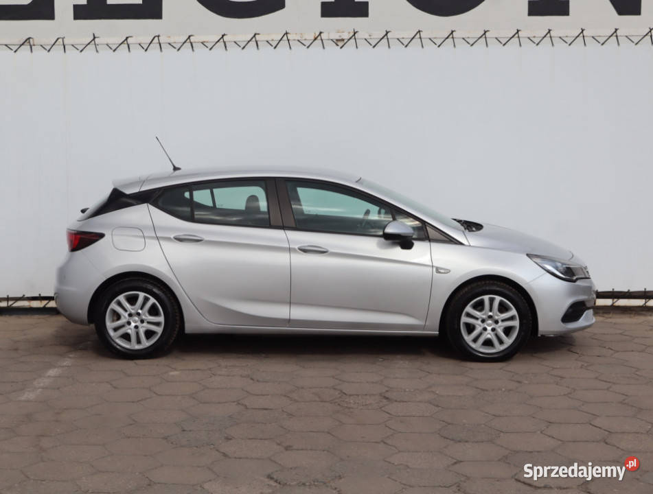 Opel Astra 12 Turbo manualna Łódź