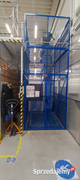 Regały półkowe w zabodowie wielopoziomowej Mielec sprzedam