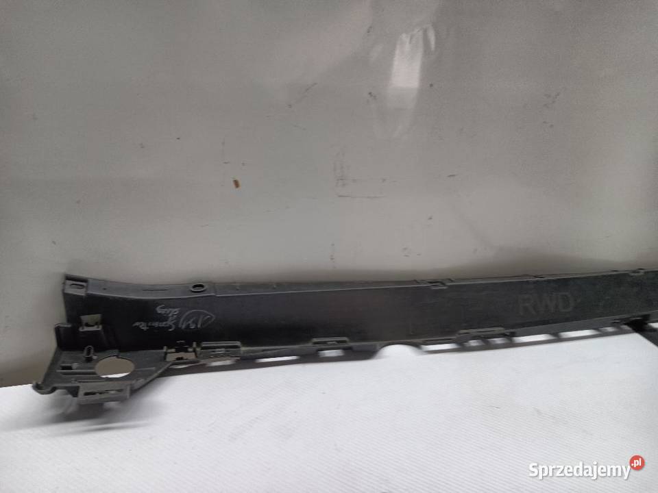 ŚLIZG ŚRODKOWY ZDERZAKA MERCEDES SPRINTER