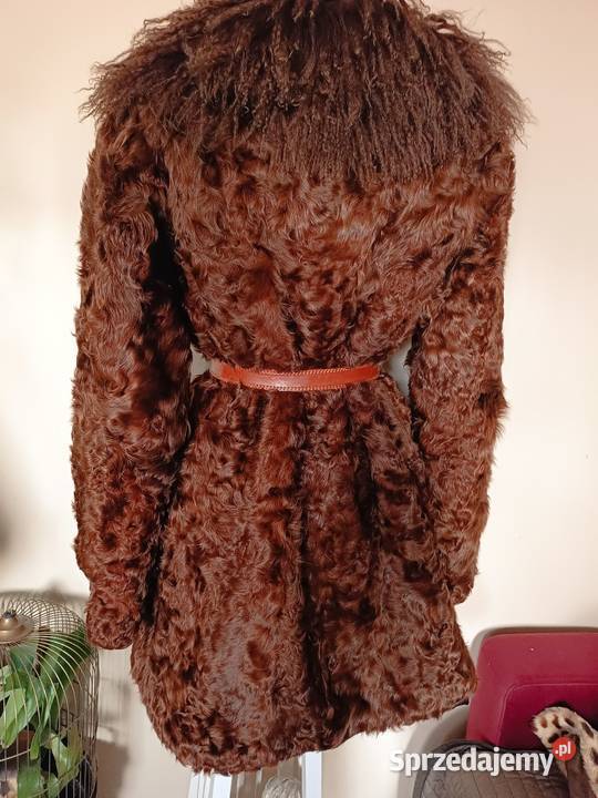 Futro naturalne z kołnierzem z lamy Karczew sprzedam