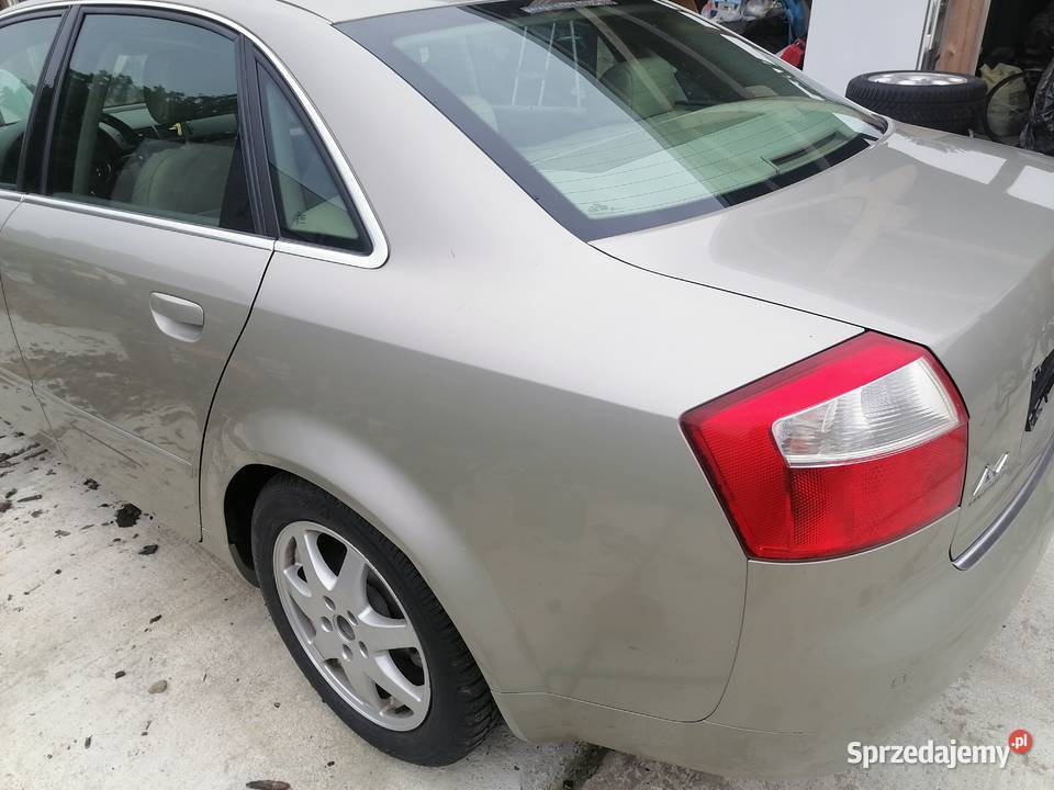 Szyba boczna drzwi lewy tył Audi A4 B6 B7 sedan Rok produkcji 2004 Szczerbice sprzedam