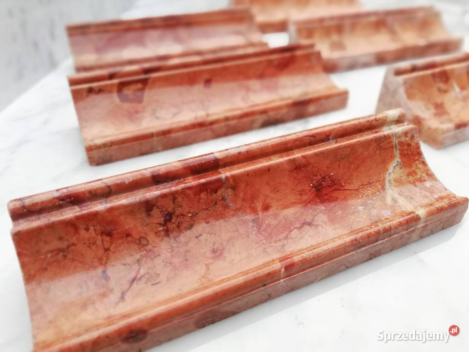 Sztukateria Marmurowa Rosso Verona 15x45 Wyposażenie wnętrz Poskwitów