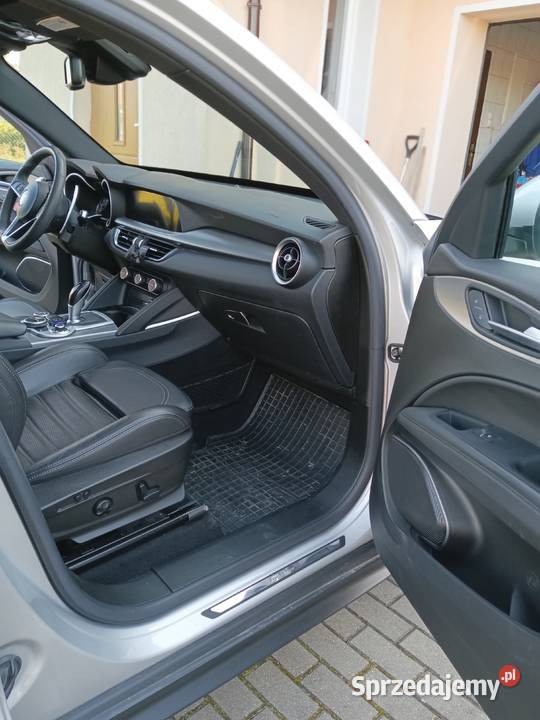 Alfa Romeo Stelvio 280 garażowany