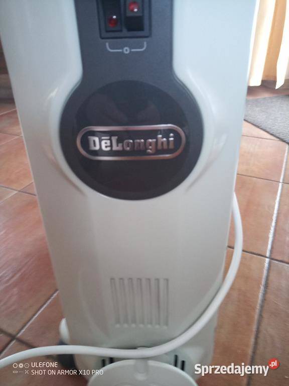 Grzejnik olejowy Delonghi 2000 W powystawowy małopolskie Głogoczów