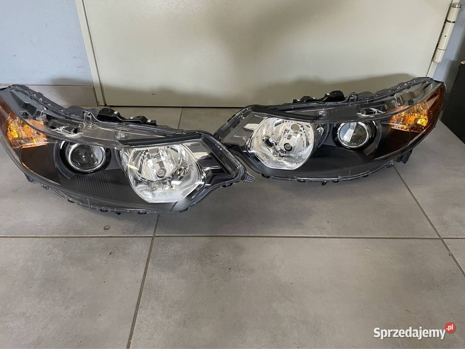 Honda Accord VIII reflektor nowy L R Kozubszczyzna