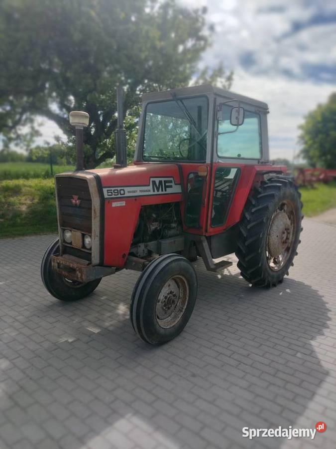 Ciągnik rolniczy Massey Ferguson 590 sprowadzony Sośno