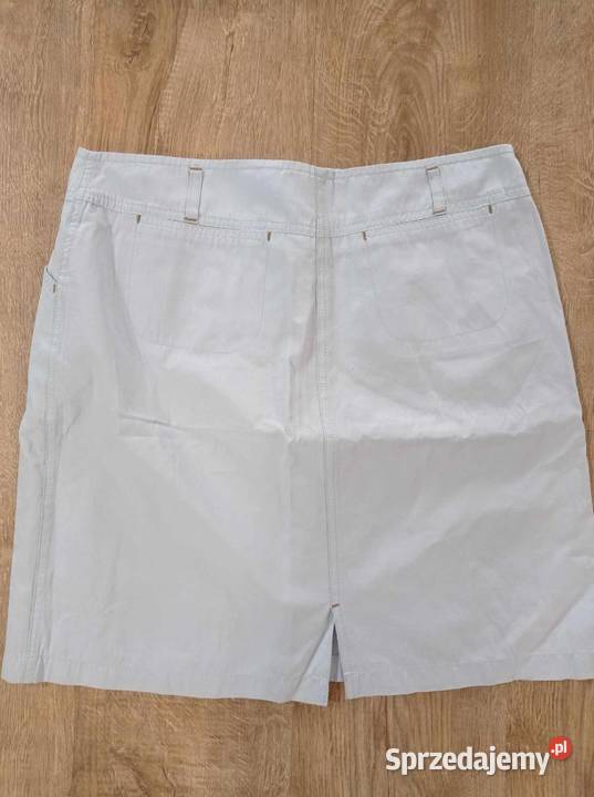 Błękitna spódnica marki Reserved Hajnówka