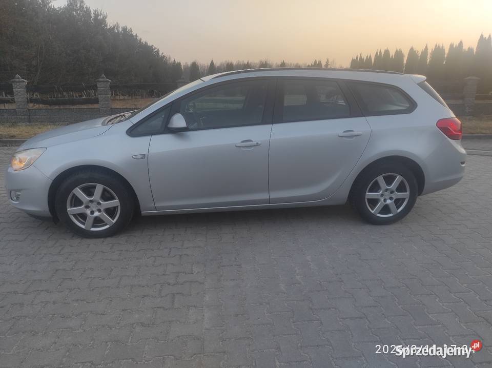 Astra J 17 CDTI stan klimatyzacja