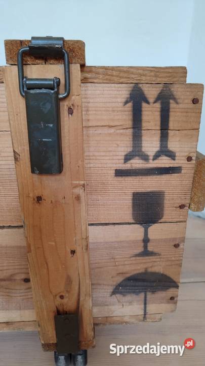Duża skrzynia drewniana wojskowa na kołach Gdańsk sprzedam