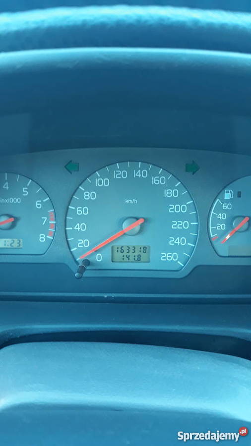 Volvo v40 19 t4 200 łódzkie Gozdy sprzedam