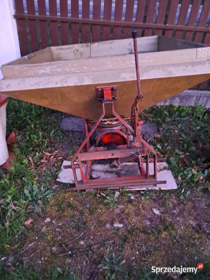 Sprzedam rozsiewacz do nawozu Gdów