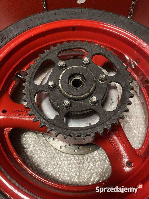 Suzuki GSXR 750 tylne koło felga ośka opona Pozostałe wielkopolskie Poznań