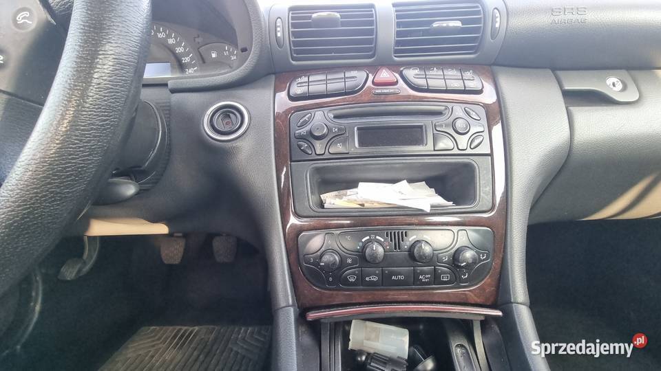 MercedesBenz Klasa C 180 Kompressor skórzana 147KM