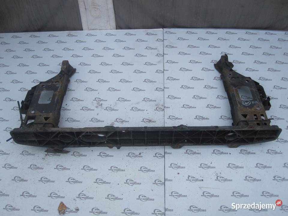 HYUNDAI i40 13r pas przód