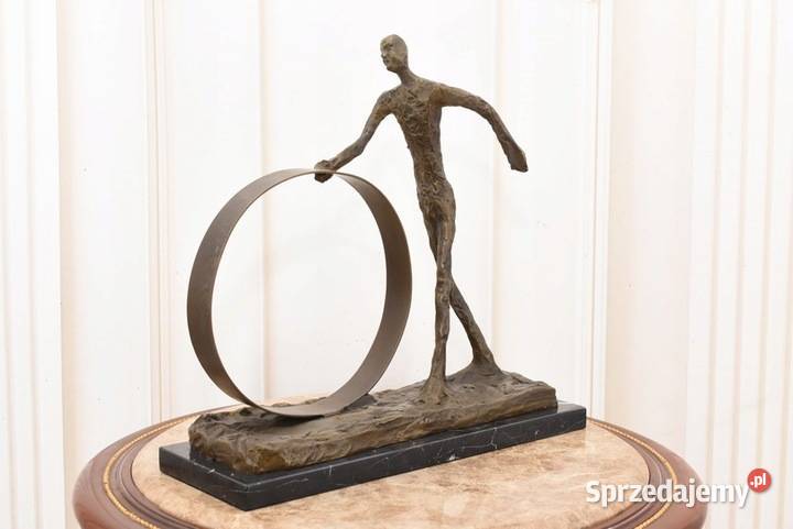 Mężczyzna z Kołem Walking Man Giacometti Style Kraków