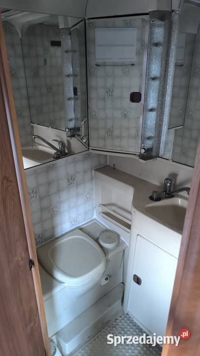 Kamper Hymer Łazienka Kuchnia Lodówka Markiza