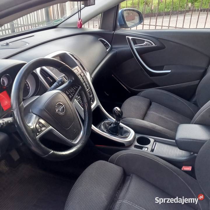 Opel Astra J 14 Turbo 140 2010 BenzynaLPG CD świętokrzyskie