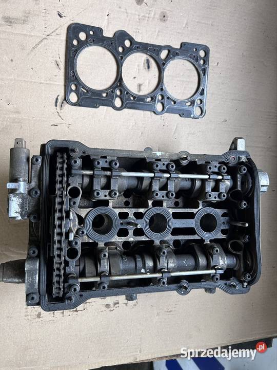 Głowica Audi a6 c5 24 v6 078103373AH Głowice cylindrów