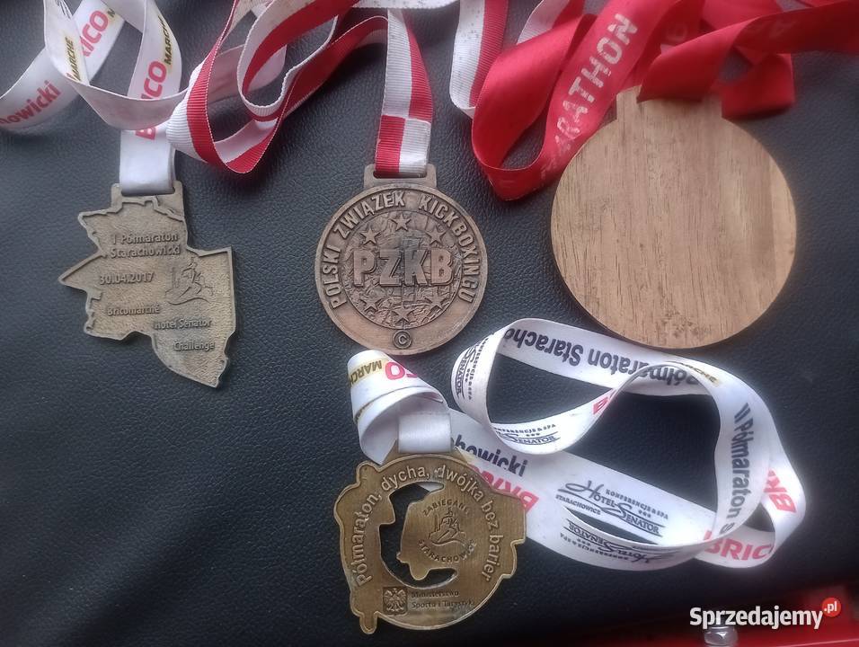 Medale pamiątkowe z półmaratonu kickboxingu Pozostałe Sadłowice