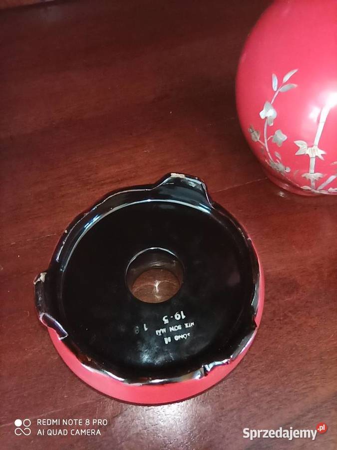 Wazon z laki z masą perłową na podstawce Gdańsk