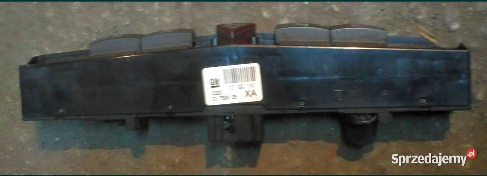 Panel awaryjnych Astra H 3 III Zafira B 2 II śląskie Bytom