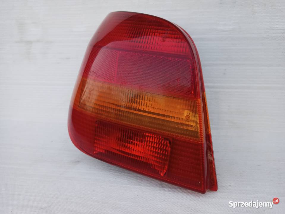 Ford Fiesta MK3 III lampa tył tylna lewa wkład Oświetlenie Sieradz sprzedam