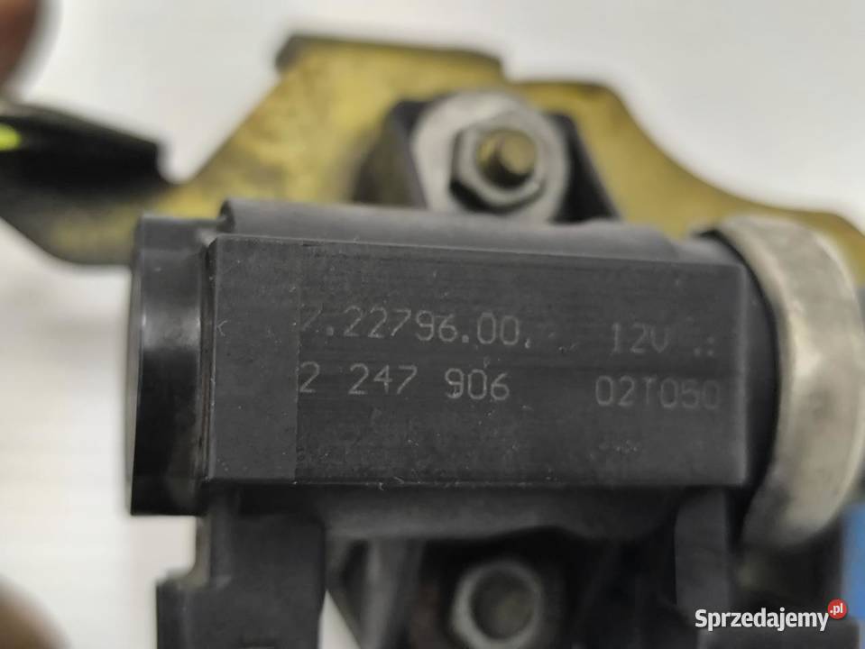 ZAWÓR PODCIŚNIENIA BMW E46 LIFT 20D 2247906 osobowe Zawory podciśnienia
