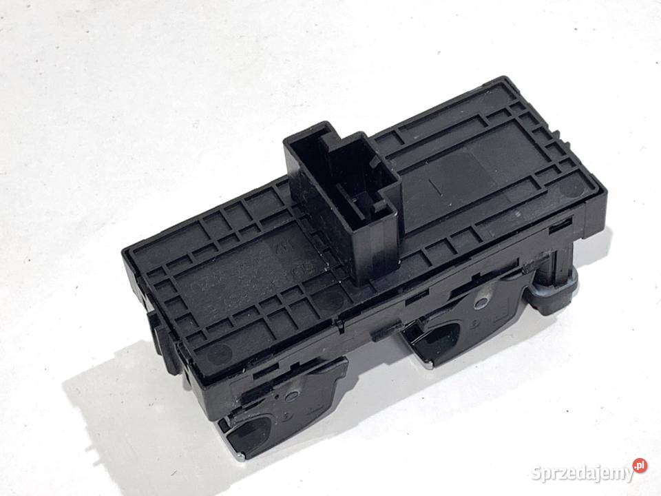 PRZEŁĄCZNIK SZYB VW PASSAT B8 5G0959857E Kombi