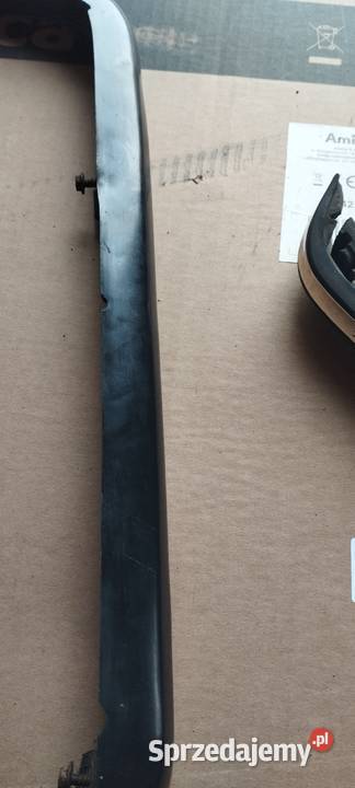 Listwy chromowane pod lampy Mercedes w 123 Tarnów sprzedam