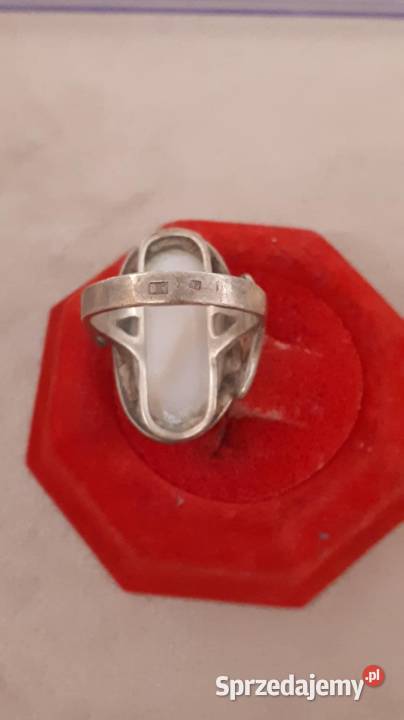 pierścionek srebrny z muszlą Pierścionki