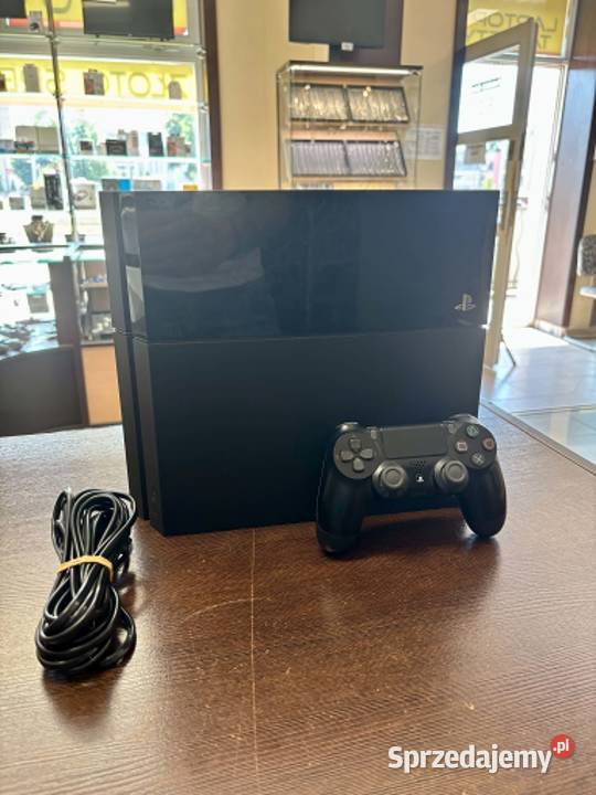 Konsola Sony PlayStation 4 1 TB czarny Gry komputerowe i konsolowe Elbląg sprzedam