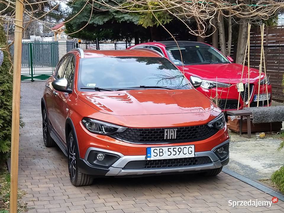 FIAT TIPO CROSS 10 T3 manualna